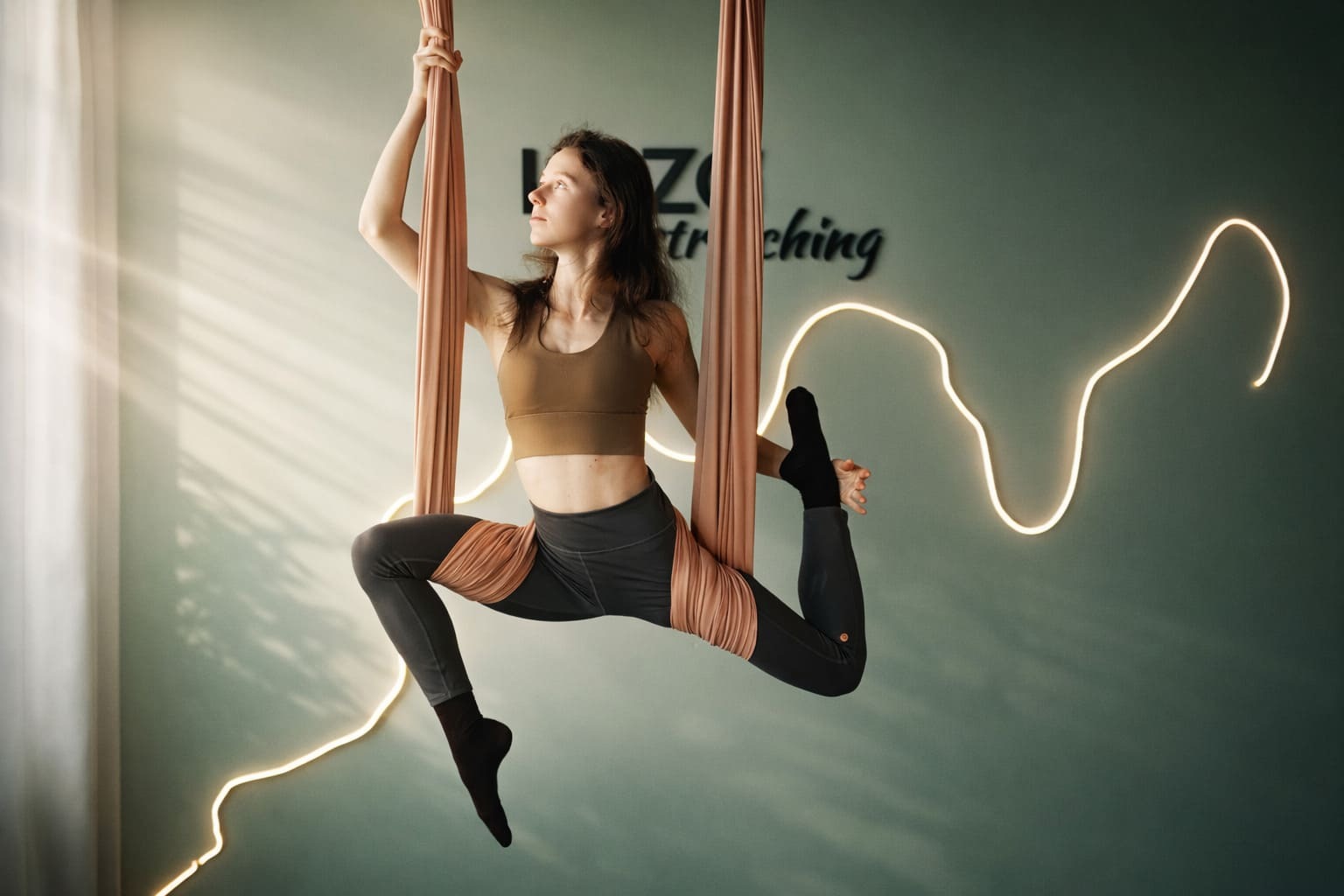 Растяжка в гамаках